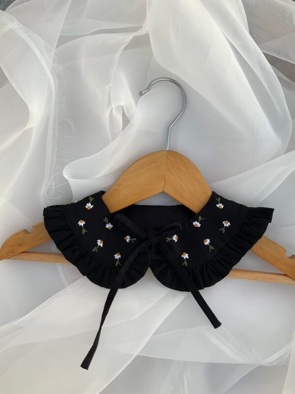 Midnight Daisy - Image 6