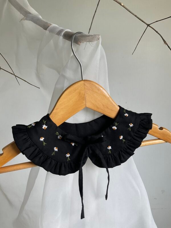 Midnight Daisy - Image 3